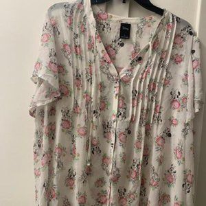 Disney Minnie  Mouse & Daisy Duck button up blouse